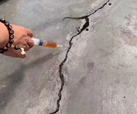 临朐混凝土裂缝修补技术详解​
